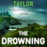🎧 The Drowning Sea by Sarah Stewart Taylor @sstaylorbooks #AoifeMcMahon @MinotaurBooks @MacMillanAudio @LoveAudiobooks #JIAM